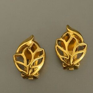 Vintage Christian Dior Gold Leaf Clip-On Earrings | Germany